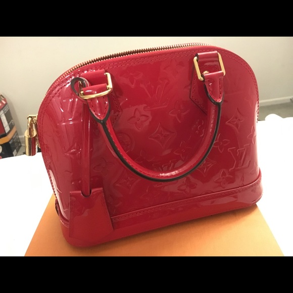 Louis Vuitton purse